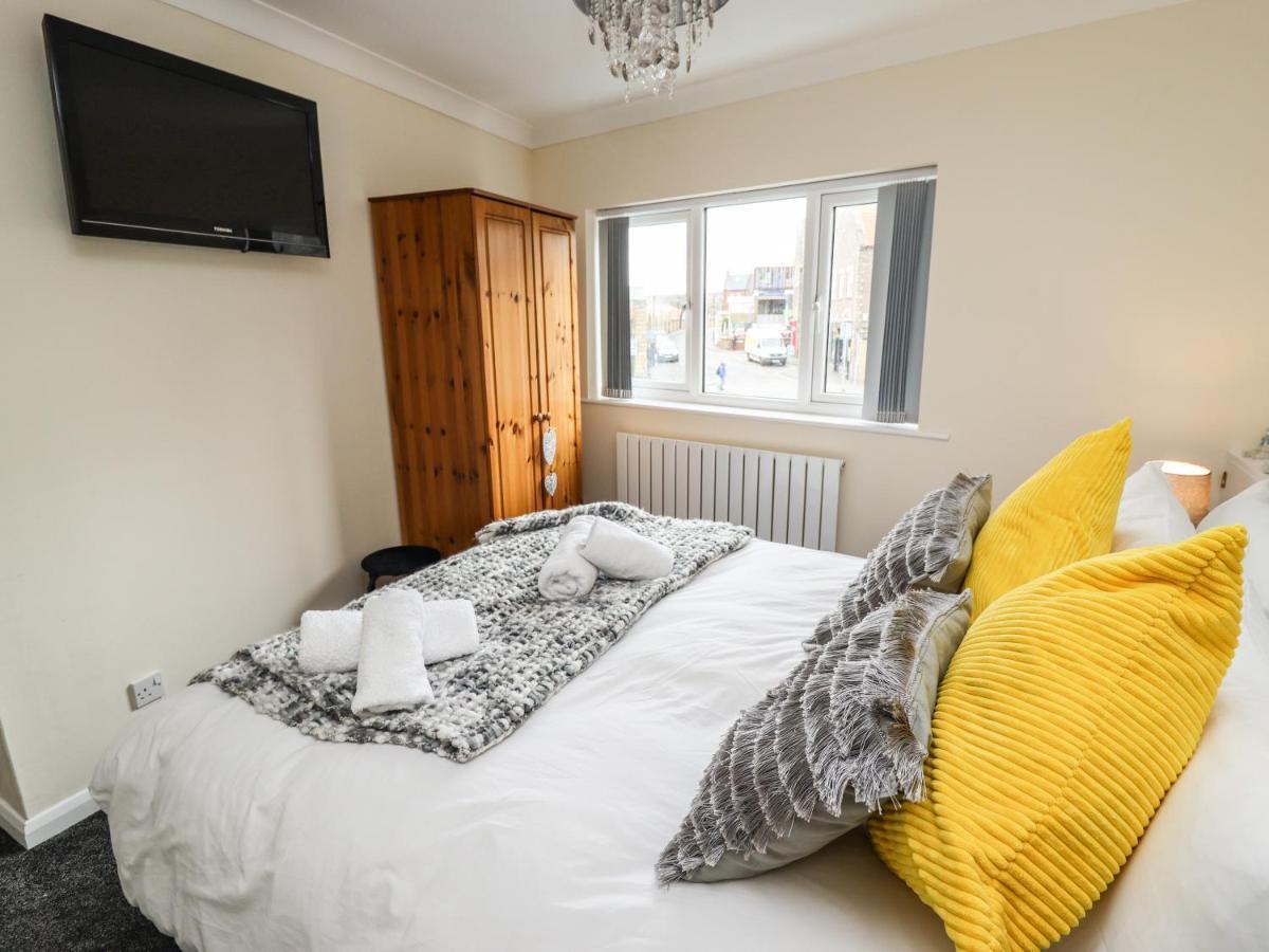 Villa Station View Whitby Esterno foto
