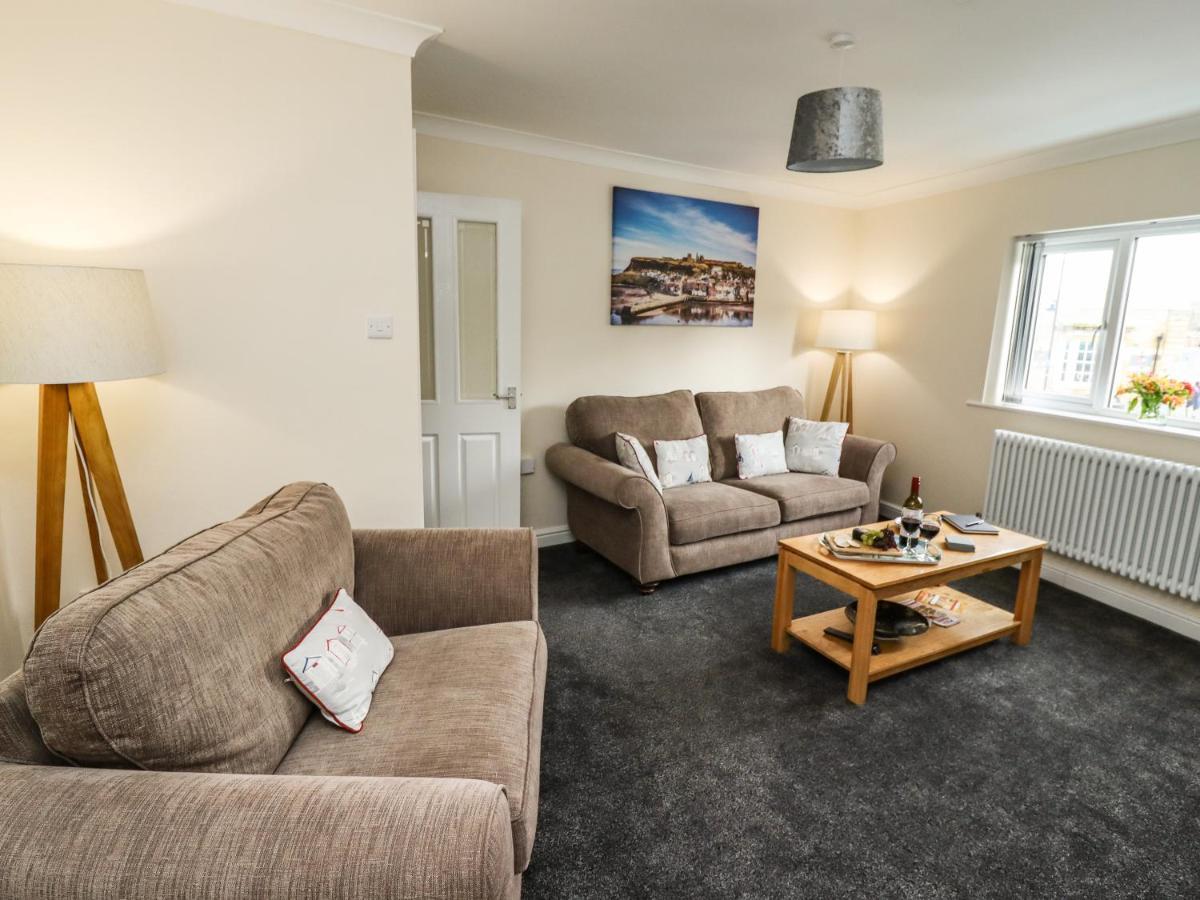 Villa Station View Whitby Esterno foto