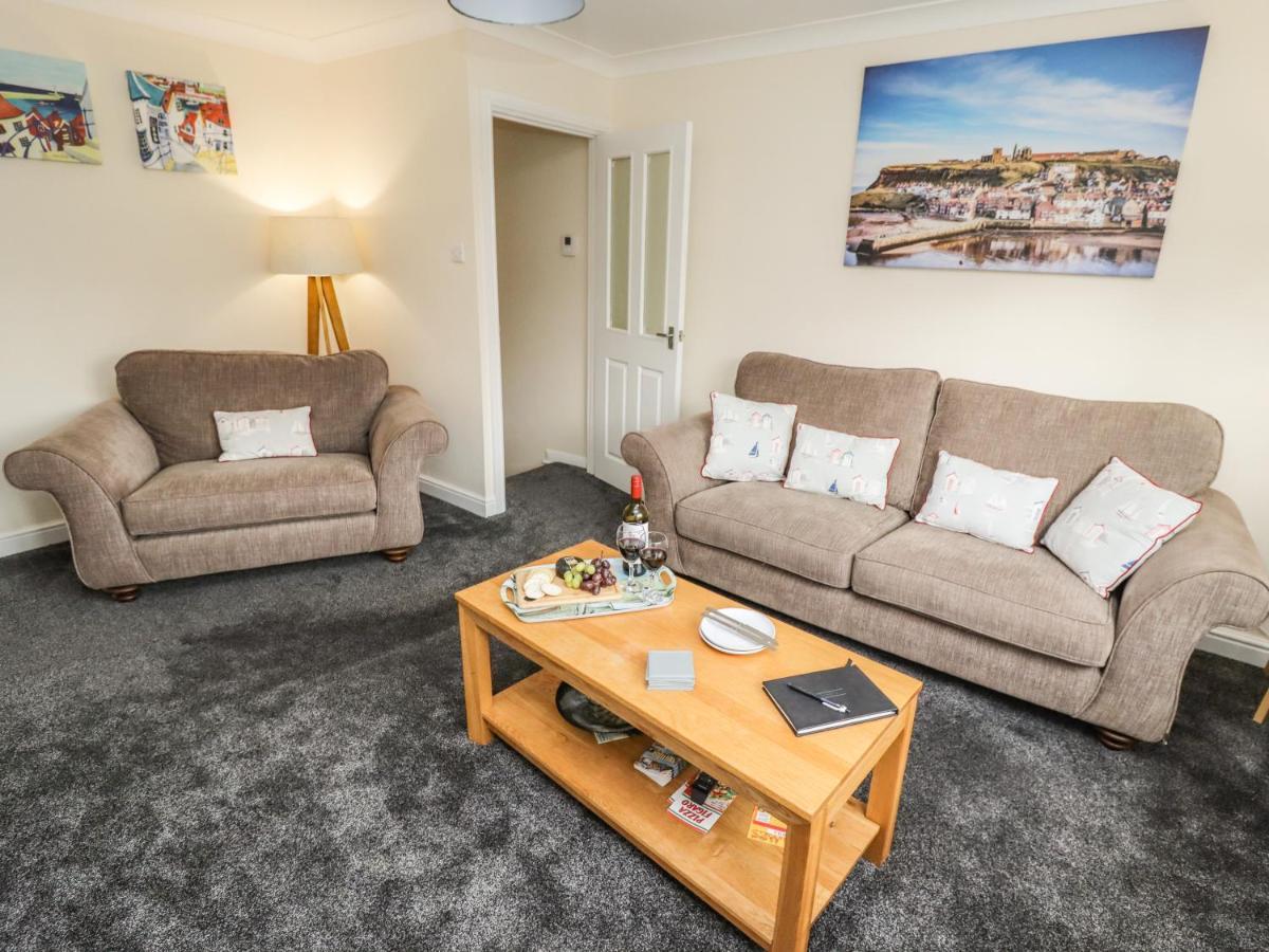 Villa Station View Whitby Esterno foto