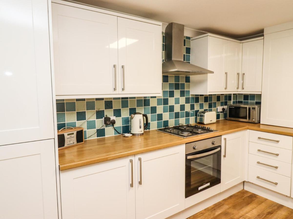 Villa Station View Whitby Esterno foto